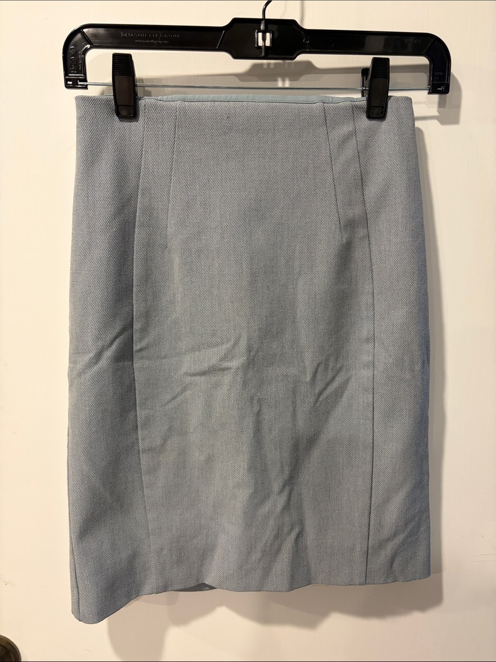Express size 4 Light Blue lined Women’s Pencil Skirt